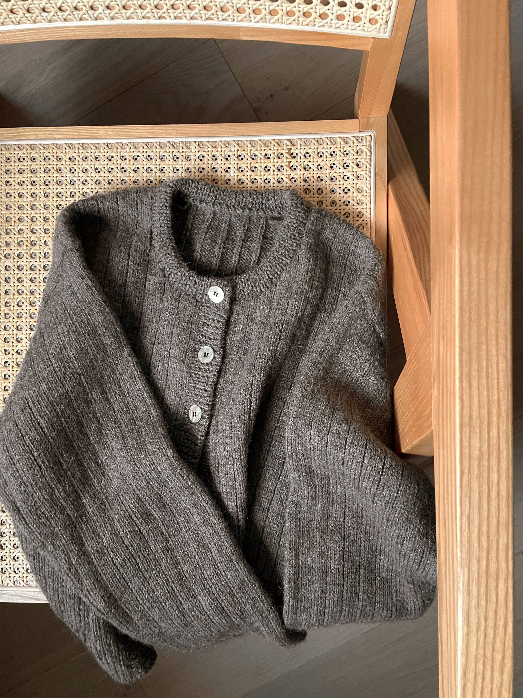 Mono_Lines Cardigan