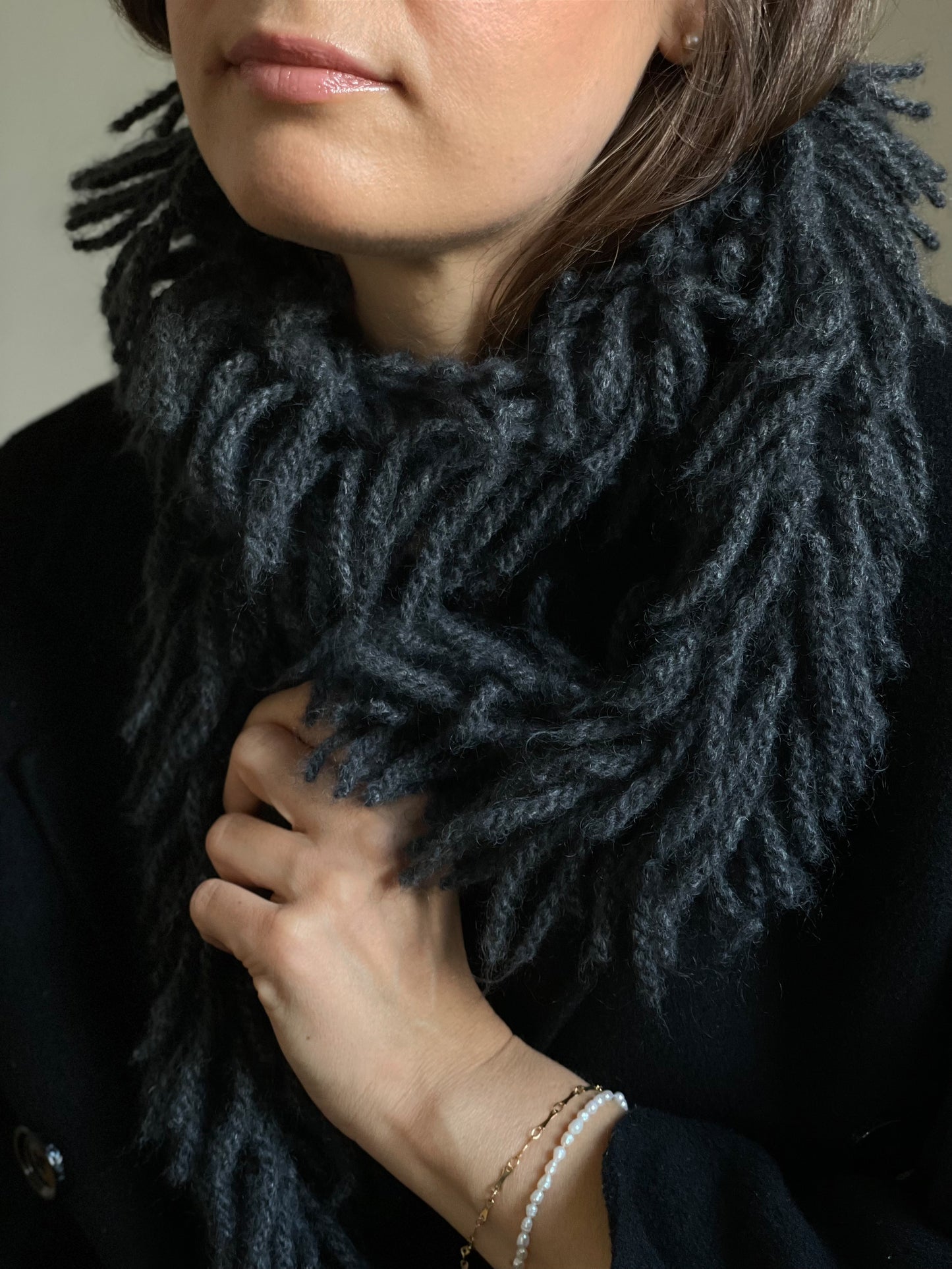 Mono_Boa Scarf (English)