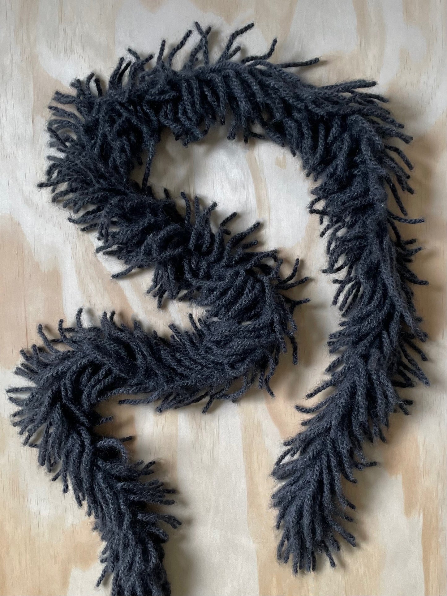 Mono_Boa Scarf (English)